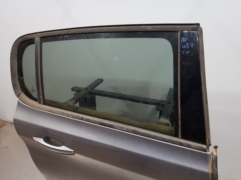 Recambio de puerta trasera derecha para peugeot 308 sw style referencia OEM IAM 9802165580   Recambio de puerta trasera derecha para peugeot 308 sw style referencia OEM IAM 9802165580