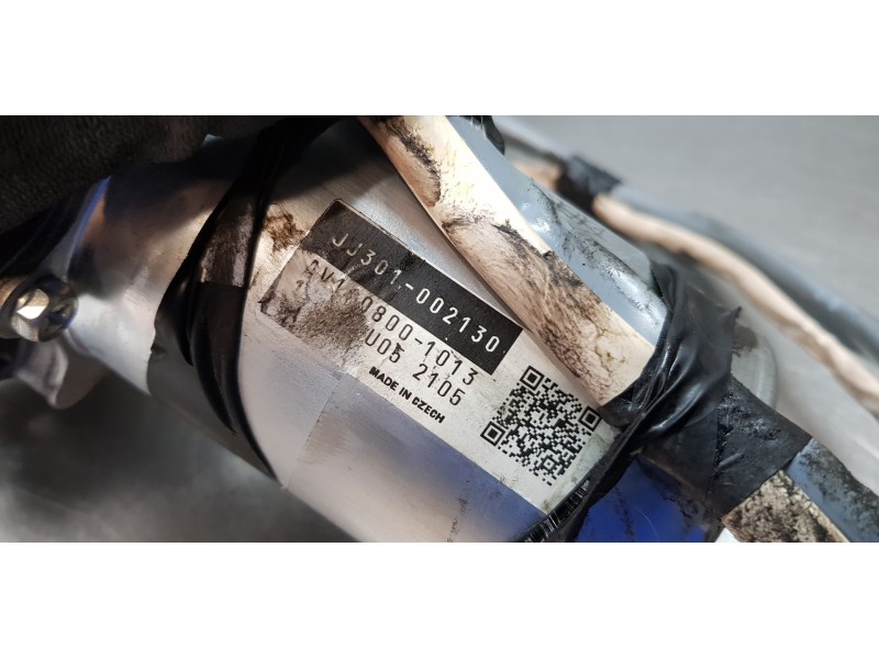 Recambio de columna direccion para toyota yaris hybrid active referencia OEM IAM 4520A0D061  