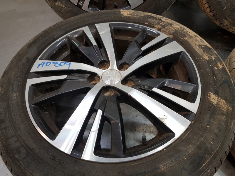 Recambio de juego llantas para peugeot 3008 active referencia OEM IAM 98096873ZR  