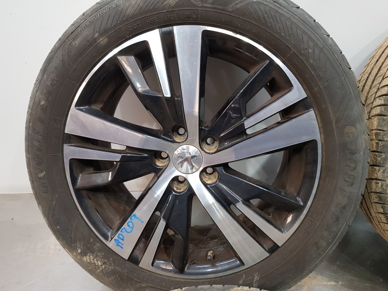 Recambio de juego llantas para peugeot 3008 active referencia OEM IAM 98096873ZR  