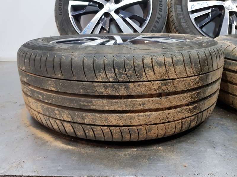 Recambio de juego llantas para peugeot 3008 active referencia OEM IAM 98096873ZR  