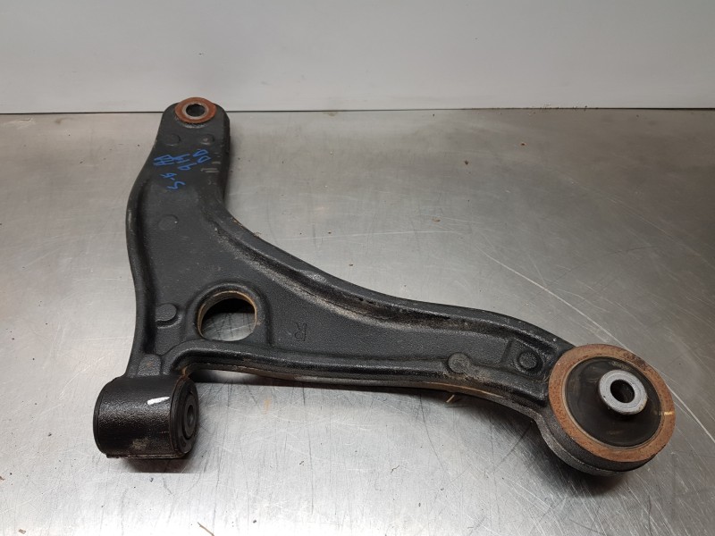 Recambio de brazo suspension inferior delantero derecho para renault master iii furgón referencia OEM IAM 8200688875  