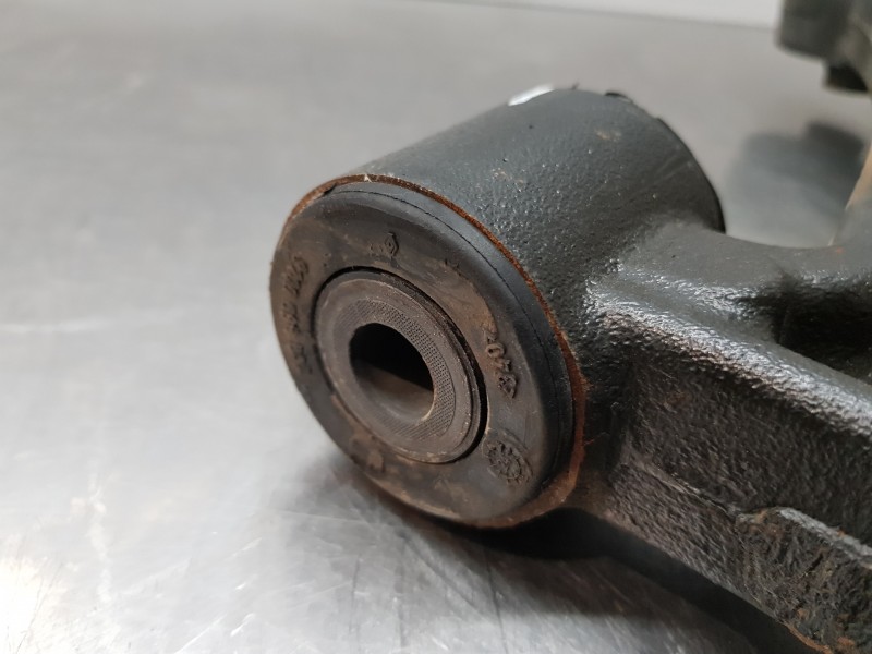 Recambio de brazo suspension inferior delantero izquierdo para renault master iii furgón referencia OEM IAM 8200688871  