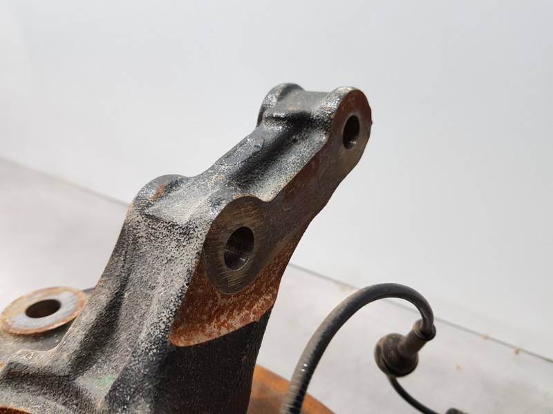 Recambio de mangueta delantera derecha para renault master iii furgón referencia OEM IAM 400103826R 400148957R 