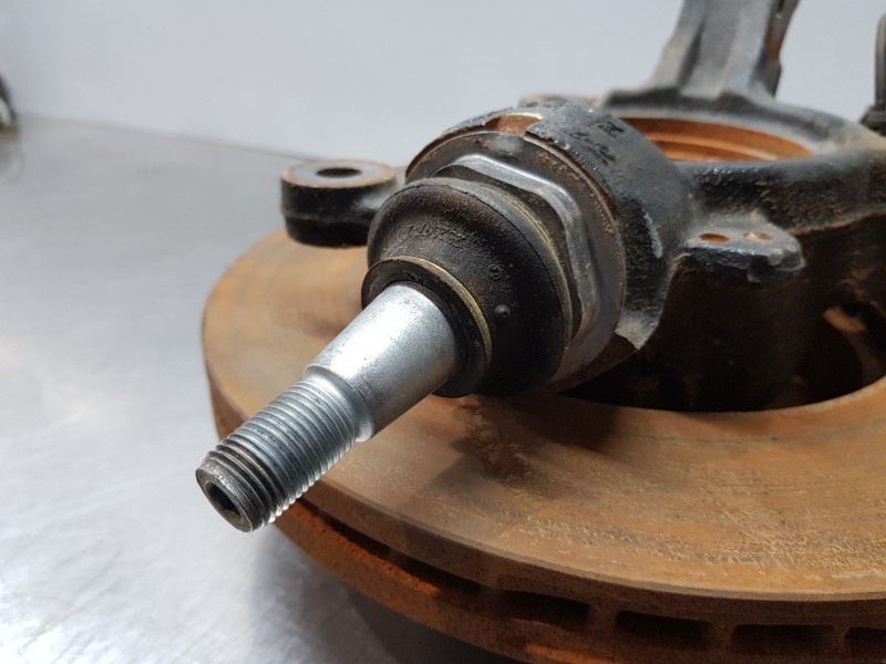 Recambio de mangueta delantera derecha para renault master iii furgón referencia OEM IAM 400103826R 400148957R 