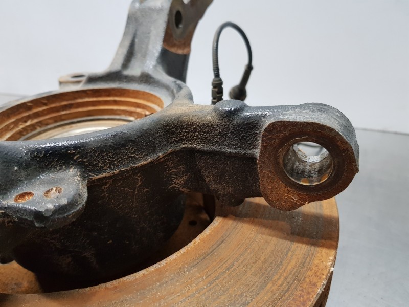 Recambio de mangueta delantera derecha para renault master iii furgón referencia OEM IAM 400103826R 400148957R 