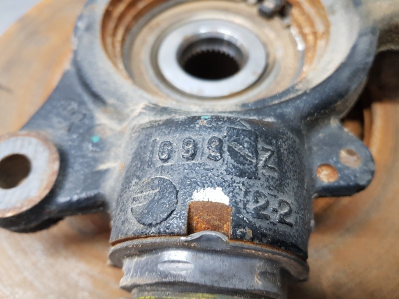 Recambio de mangueta delantera derecha para renault master iii furgón referencia OEM IAM 400103826R 400148957R 