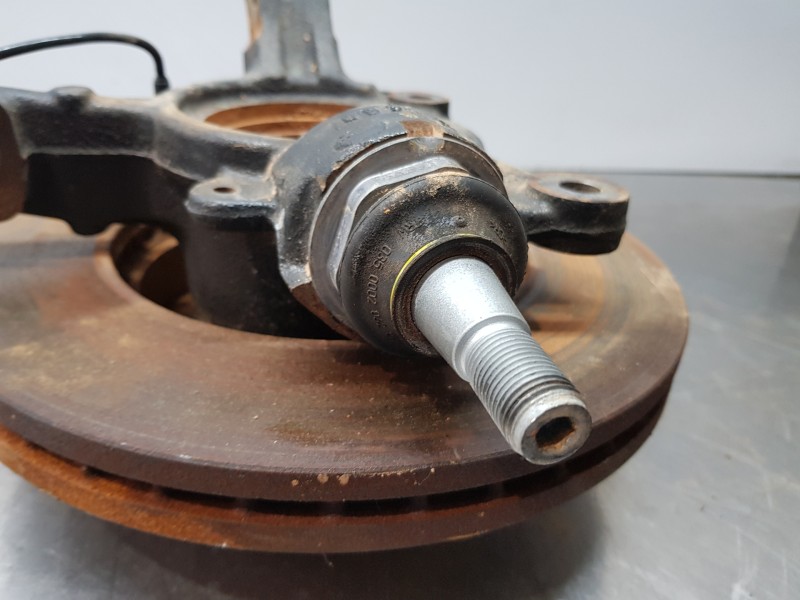 Recambio de mangueta delantera izquierda para renault master iii furgón referencia OEM IAM 400150081R 400151061R 