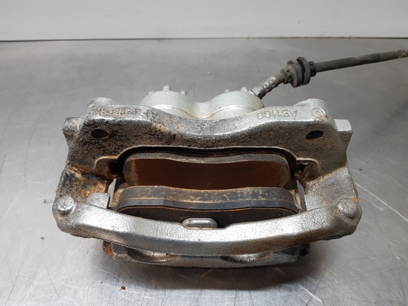 Recambio de pinza freno delantera derecha para renault master iii furgón referencia OEM IAM 410013165R  