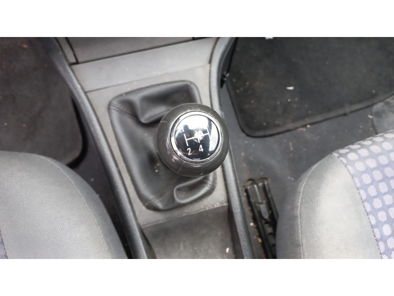 opel astra g berlina del año 2003