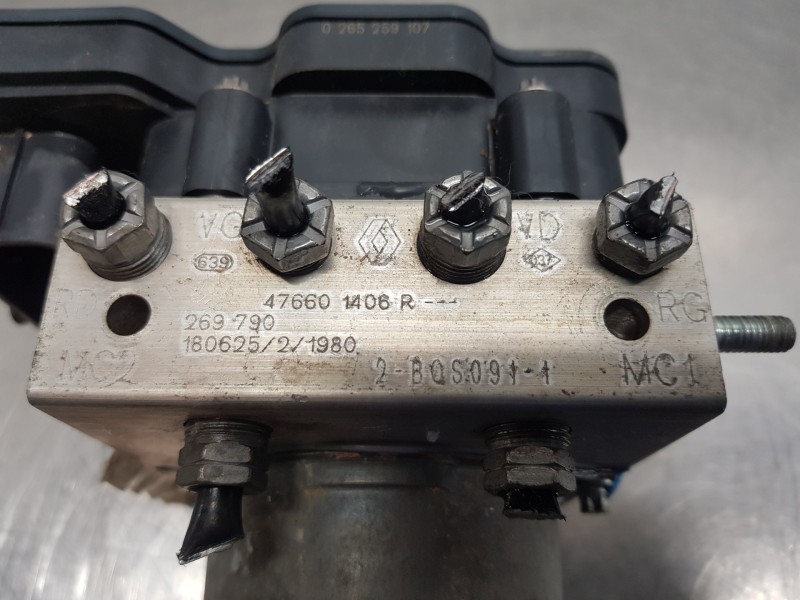 Recambio de abs para renault kangoo combi referencia OEM IAM 476601406R  