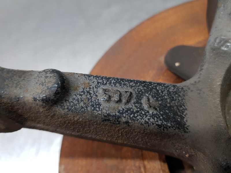 Recambio de mangueta delantera izquierda para renault kangoo combi referencia OEM IAM 8200755584  