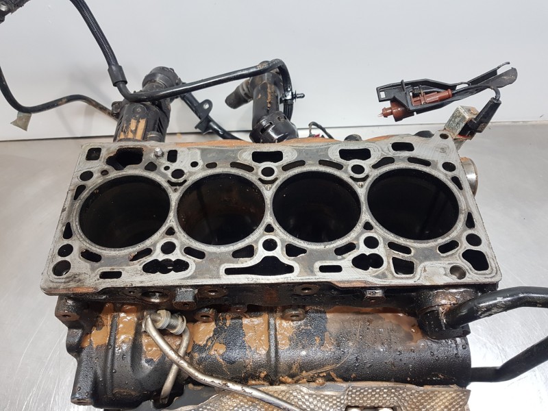 Recambio de bloque para audi q5 (fyb) quattro referencia OEM IAM 04L100103NX  