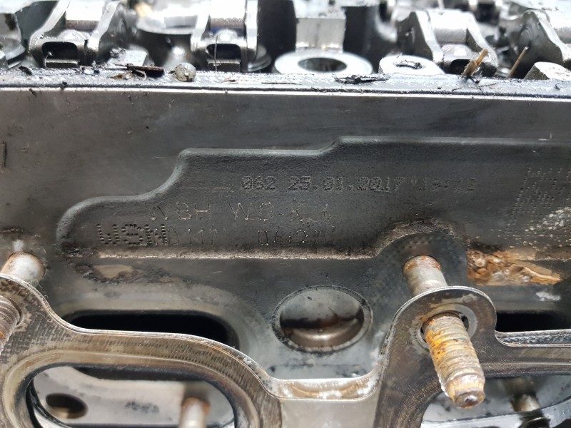 Recambio de culata para audi q5 (fyb) quattro referencia OEM IAM 04L103064J  