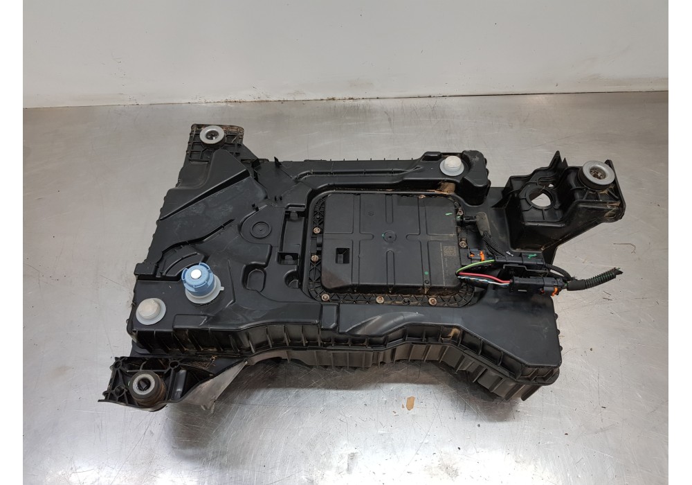 Recambio de deposito aditivo adblue fap ( deposito grande ) para peugeot 308 sw style referencia OEM IAM 9813676180   Recambio de deposito aditivo adblue fap ( deposito grande ) para peugeot 308 sw style referencia OEM IAM 9813676180