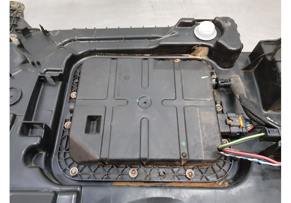 Recambio de deposito aditivo adblue fap ( deposito grande ) para peugeot 308 sw style referencia OEM IAM 9813676180   Recambio de deposito aditivo adblue fap ( deposito grande ) para peugeot 308 sw style referencia OEM IAM 9813676180