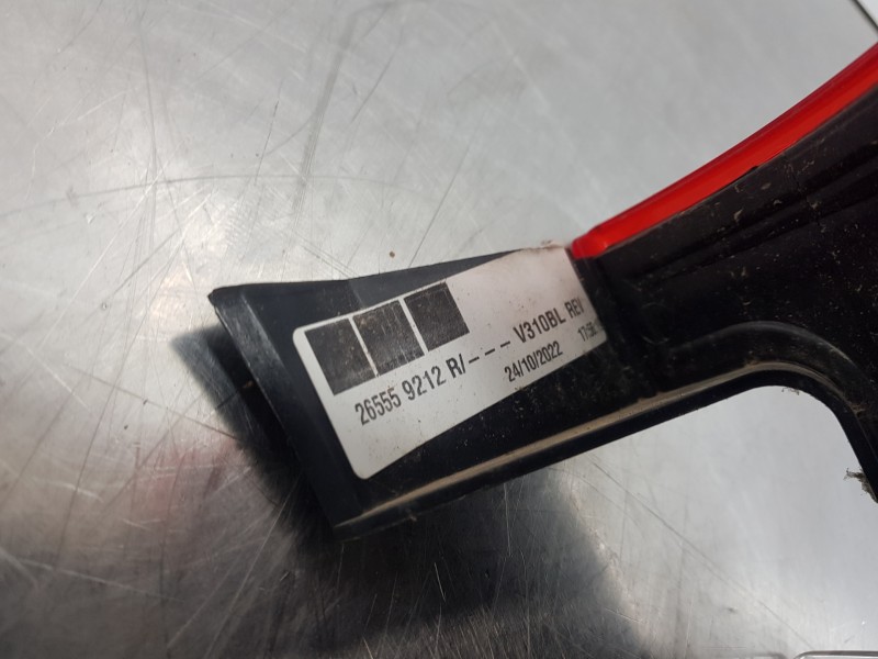 Recambio de piloto trasero izquierdo para renault kangoo combi referencia OEM IAM 26559212R  