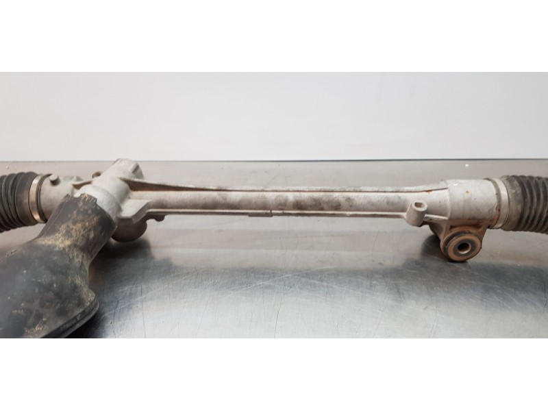 Recambio de cremallera direccion para toyota yaris hybrid active referencia OEM IAM 455000D280  