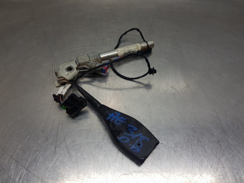 Recambio de pretensor airbag derecho para renault kangoo combi referencia OEM IAM 878961288R  