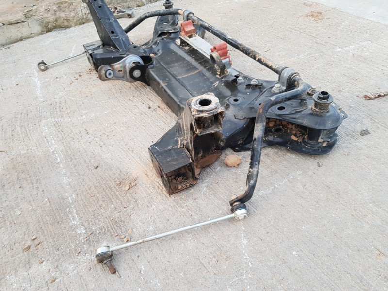 Recambio de puente delantero para mercedes clase b (w245) 200 cdi (245.208) referencia OEM IAM A1696200787   Recambio de puente delantero para mercedes clase b (w245) 200 cdi (245.208) referencia OEM IAM A1696200787