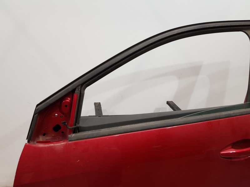 Recambio de puerta delantera izquierda para peugeot 3008 active referencia OEM IAM 9812306480  