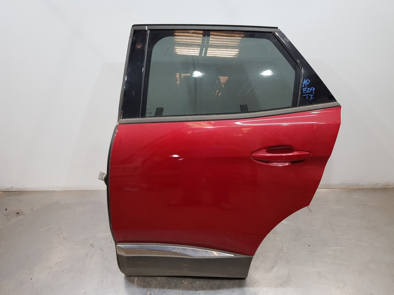 Recambio de puerta trasera izquierda para peugeot 3008 active referencia OEM IAM 812317280  