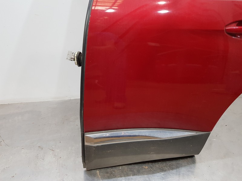 Recambio de puerta trasera izquierda para peugeot 3008 active referencia OEM IAM 812317280  