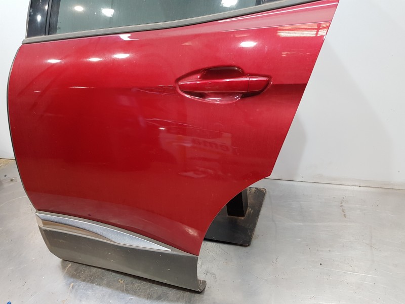 Recambio de puerta trasera izquierda para peugeot 3008 active referencia OEM IAM 812317280  