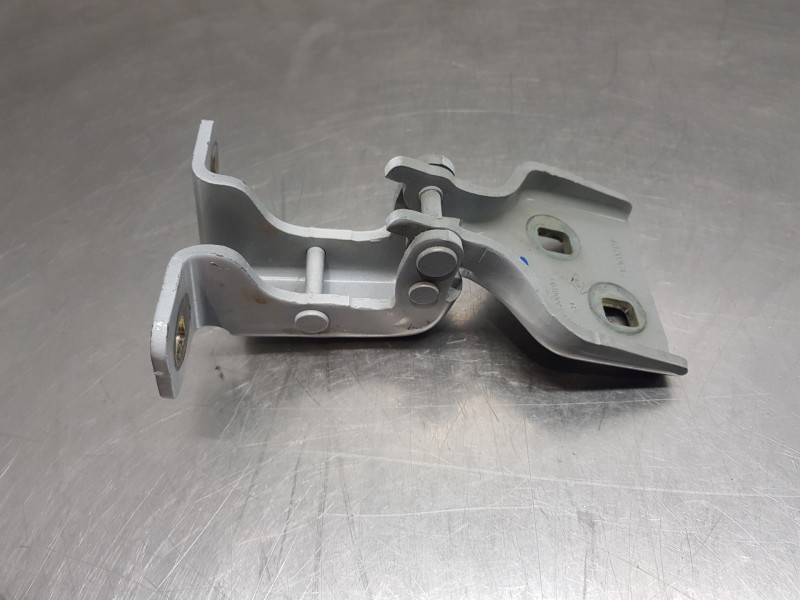 Recambio de bisagra de puerta para renault master iii furgón referencia OEM IAM 804000006R  