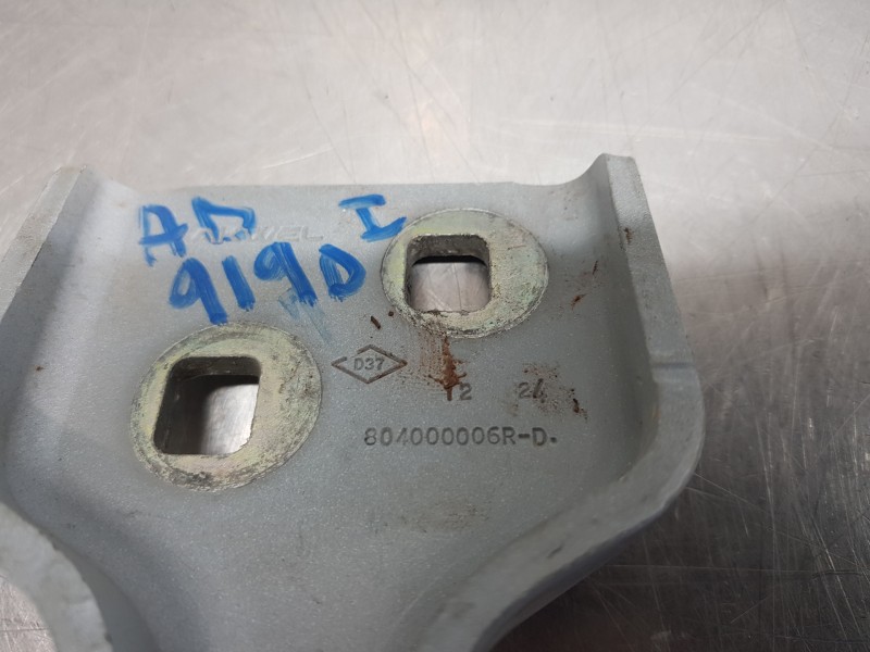 Recambio de bisagra de puerta para renault master iii furgón referencia OEM IAM 804000006R  