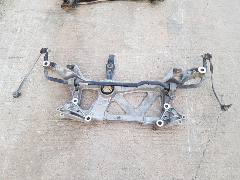Recambio de puente delantero para audi a3 (8v) attracted referencia OEM IAM 5Q0199369G 3Q0199369E  Recambio de puente delantero para audi a3 (8v) attracted referencia OEM IAM 5Q0199369G 3Q0199369E