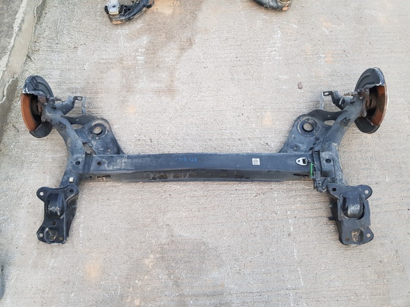 Recambio de puente trasero para audi a3 (8v) attracted referencia OEM IAM 5Q0501049BH   Recambio de puente trasero para audi a3 (8v) attracted referencia OEM IAM 5Q0501049BH