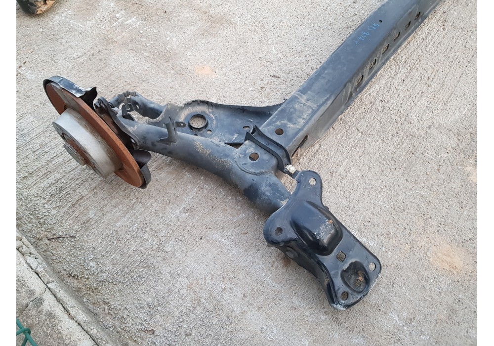 Recambio de puente trasero para audi a3 (8v) attracted referencia OEM IAM 5Q0501049BH   Recambio de puente trasero para audi a3 (8v) attracted referencia OEM IAM 5Q0501049BH
