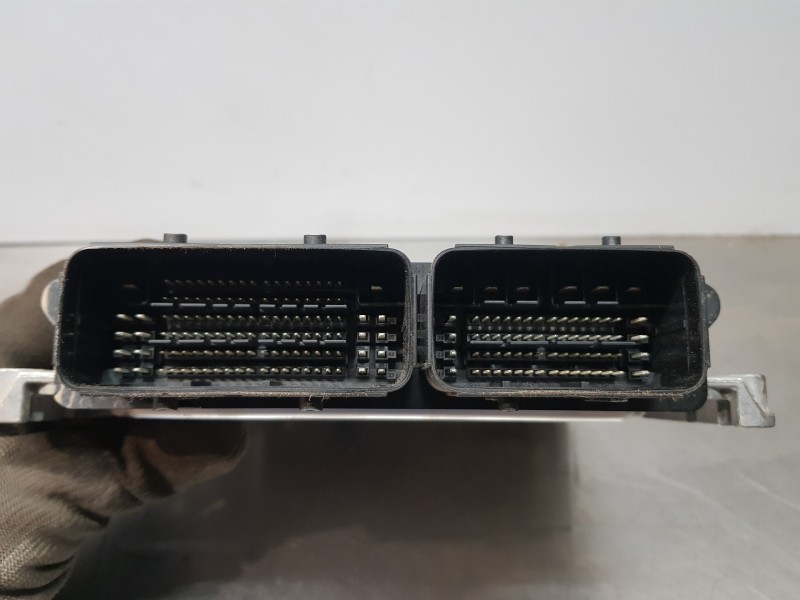 Recambio de centralita motor uce para opel corsa f elegance referencia OEM IAM 9851331280 0261S105H6 