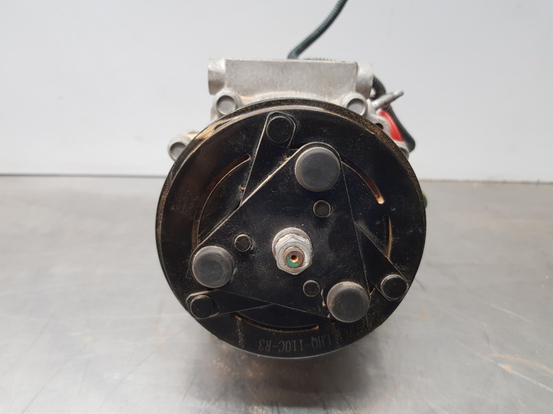 Recambio de compresor aire acondicionado para opel corsa f elegance referencia OEM IAM 9827596080  