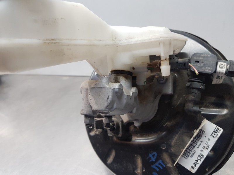 Recambio de servofreno para opel corsa f elegance referencia OEM IAM 9824401580  