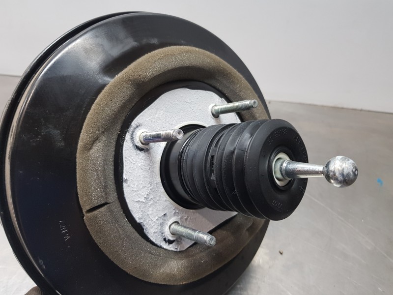 Recambio de servofreno para opel corsa f elegance referencia OEM IAM 9824401580  