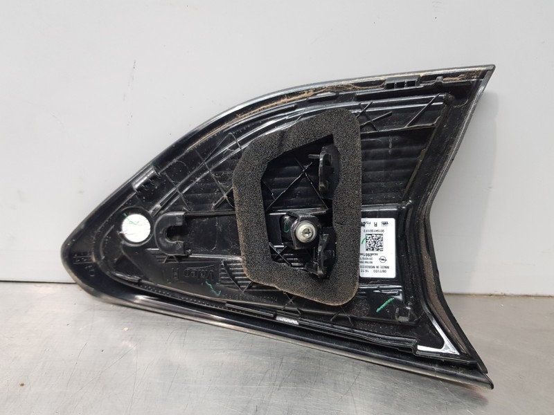 Recambio de piloto trasero derecho interior para opel corsa f elegance referencia OEM IAM 9830096180  