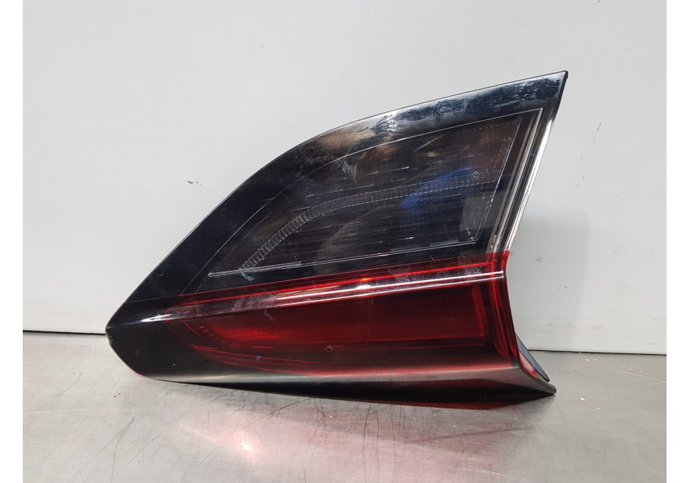 Recambio de piloto trasero izquierdo interior para opel corsa f elegance referencia OEM IAM 9830097780  