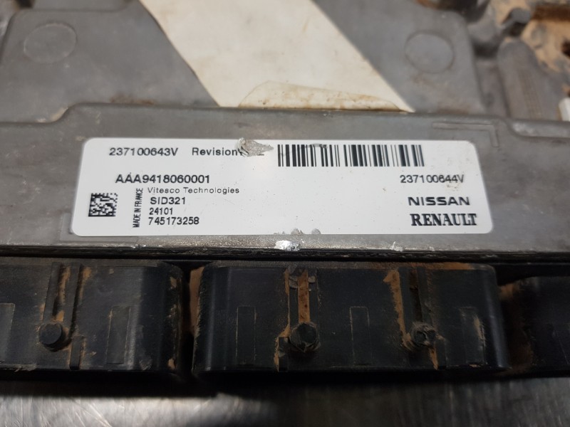 Recambio de centralita motor uce para renault master iii furgón referencia OEM IAM 237100644V 745173258 237100644V