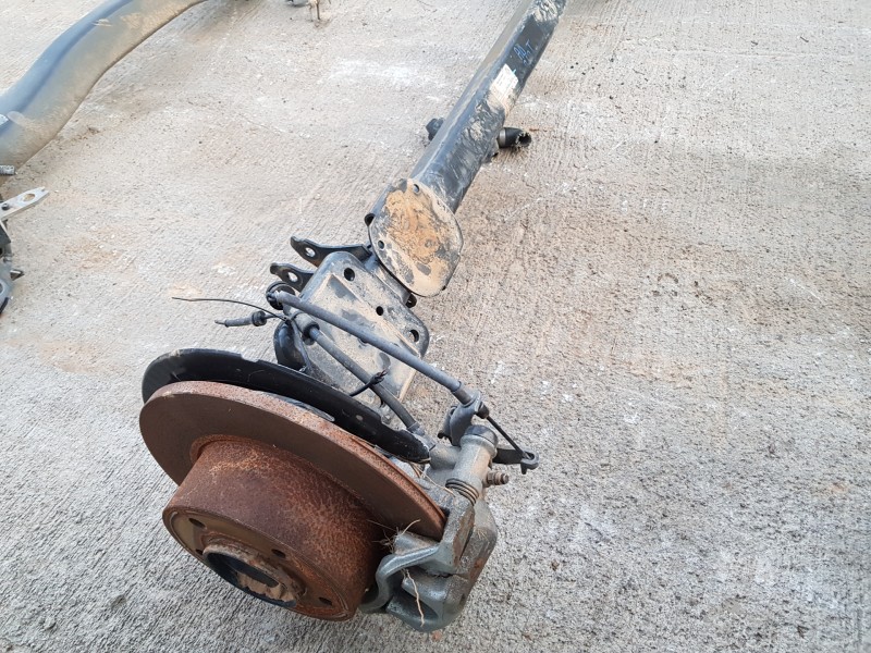 Recambio de puente trasero para renault master iii furgón referencia OEM IAM 555115788R 555014182RTC 