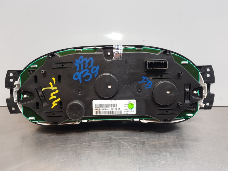 Recambio de cuadro instrumentos para dacia sandero stepwey referencia OEM IAM 248102383R  