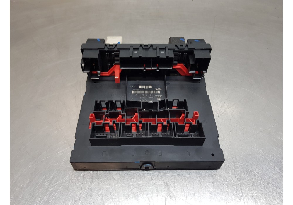 Recambio de caja reles / fusibles para volkswagen passat berlina (3c2) elegance referencia OEM IAM 3C0937049E   Recambio de caja reles / fusibles para volkswagen passat berlina (3c2) elegance referencia OEM IAM 3C0937049E