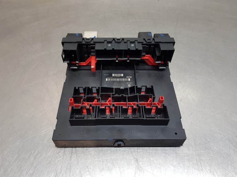Recambio de caja reles / fusibles para volkswagen passat berlina (3c2) elegance referencia OEM IAM 3C0937049E   Recambio de caja reles / fusibles para volkswagen passat berlina (3c2) elegance referencia OEM IAM 3C0937049E