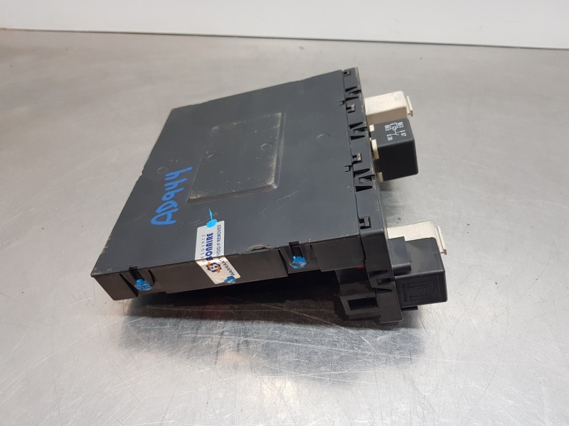 Recambio de caja reles / fusibles para volkswagen passat berlina (3c2) elegance referencia OEM IAM 3C0937049E   Recambio de caja reles / fusibles para volkswagen passat berlina (3c2) elegance referencia OEM IAM 3C0937049E