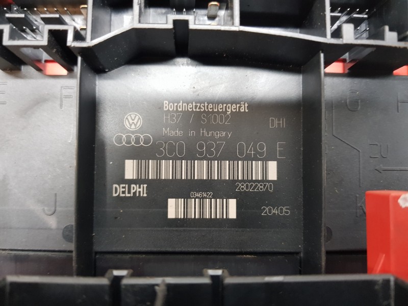 Recambio de caja reles / fusibles para volkswagen passat berlina (3c2) elegance referencia OEM IAM 3C0937049E   Recambio de caja reles / fusibles para volkswagen passat berlina (3c2) elegance referencia OEM IAM 3C0937049E