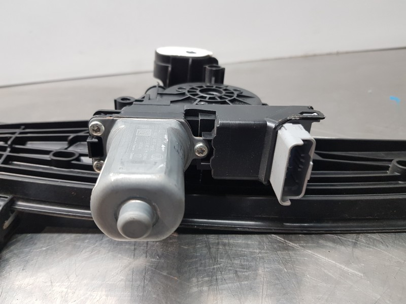 Recambio de elevalunas trasero izquierdo para opel corsa f elegance referencia OEM IAM 9829045980  