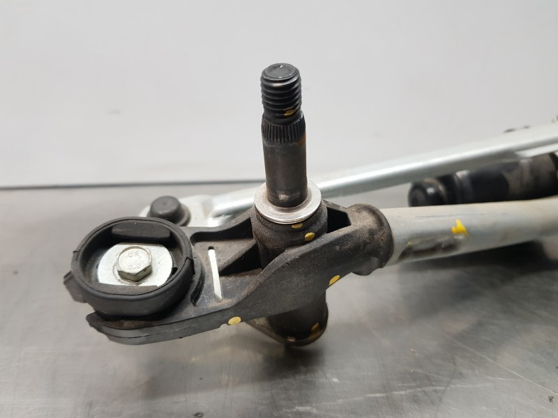 Recambio de motor limpia delantero para opel corsa f elegance referencia OEM IAM 9824784980  