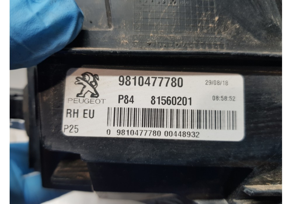 Recambio de piloto trasero derecho interior para peugeot 3008 active referencia OEM IAM 9810477780   Recambio de piloto trasero derecho interior para peugeot 3008 active referencia OEM IAM 9810477780