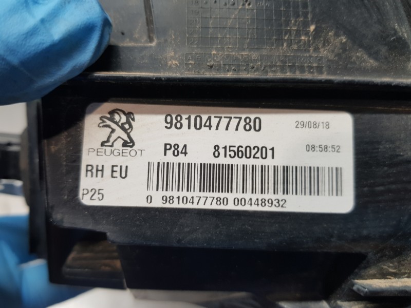 Recambio de piloto trasero derecho interior para peugeot 3008 active referencia OEM IAM 9810477780   Recambio de piloto trasero derecho interior para peugeot 3008 active referencia OEM IAM 9810477780